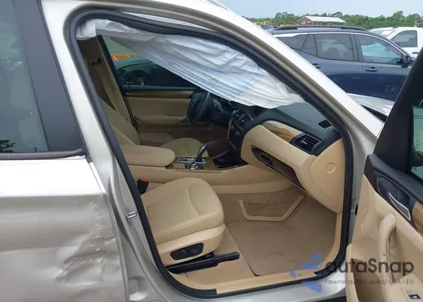 2014 BMW X3 xDrive28I z USA, uszkodzony, nr VIN 5UXWX9C55E0D27567